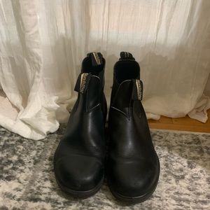 Black Blundstone Boots